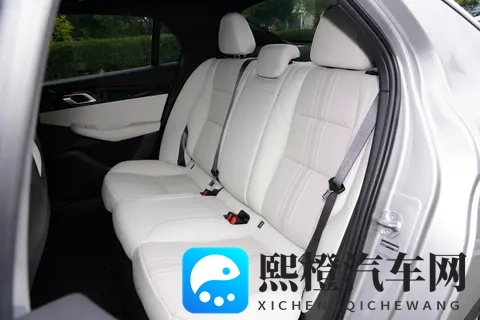 10-15万买紧凑级燃油车,领克03值得冲!为啥推荐你看看?-3