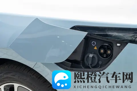 2025款星纪元ES上市，1528万起！增程+纯电双动力，值得买吗？-3