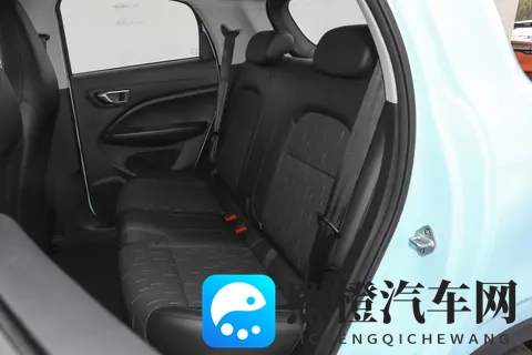 年轻人买纯电代步车，找预算内的多面手，可以试试零跑 T03-3