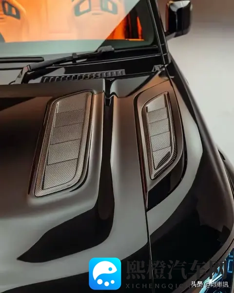 全新路虎卫士urban版惊艳亮相！搭配敞篷车顶，外观炫酷 内饰豪华-3