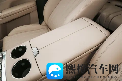 15万级插混大七座SUV,山海L7PLUS适合家庭出行-1