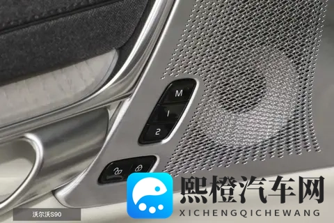 可以看美女不穿衣服的软件：智能导航美女相伴，驾驶乐趣翻倍-2