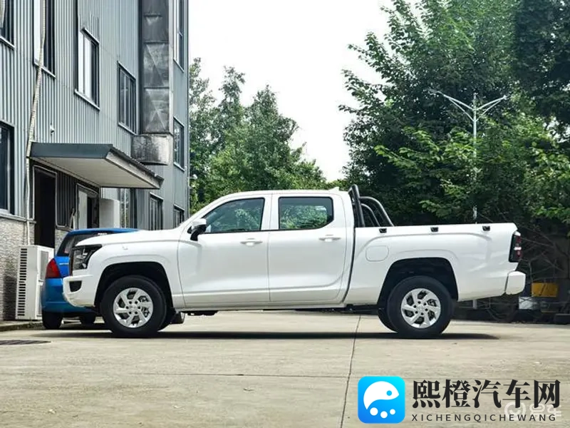 空少玩弄男体育生:机场服务生调戏校园运动员-2