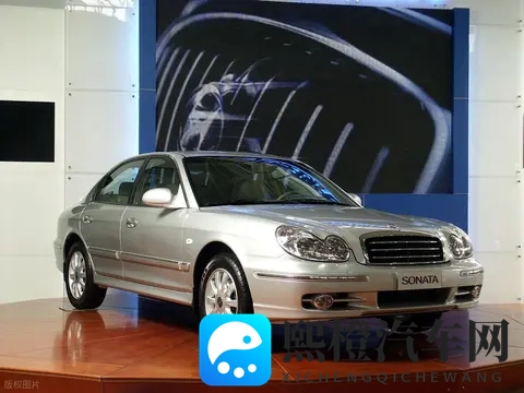 爆乳汗だく肉感レズビア伊藤春:性感丰满女女恋,伊藤春激情场面再现-1