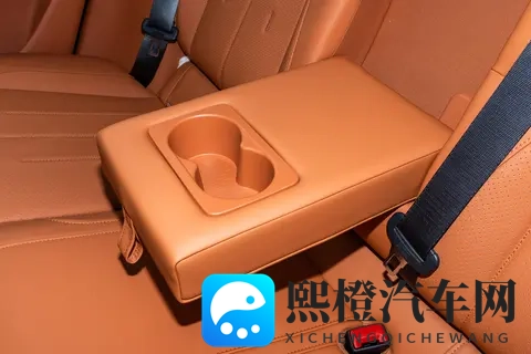 东风奕派eπ007+：纯电续航新标杆，驾趣与科技并存-1