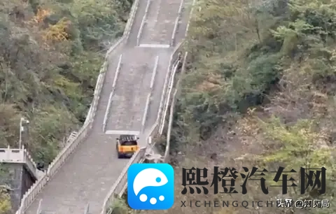 天门山车企溜车撞护栏!谁为奇葩营销开绿灯?安全换流量?-1