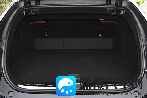 阿维塔12新款上市,10项全新升级,12项同级别尊享,实力够强吗?-3