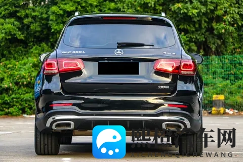 23年1月上牌,30万拿下准新一手奔驰GLC香不香?-2