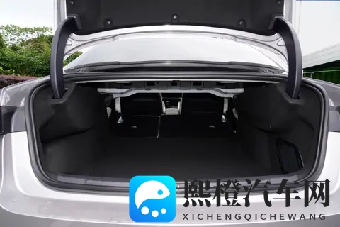 10万级运动轿车怎么选？看这款：第三代领克 03-2