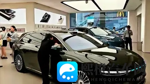 周末逛华为展厅真实一幕:50万的车被抢空,20万的车却无人问津!-2