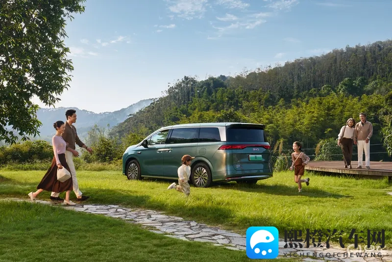 明星造梦工厂人工智能:AI革命:汽车制造革新,出行更便捷-3