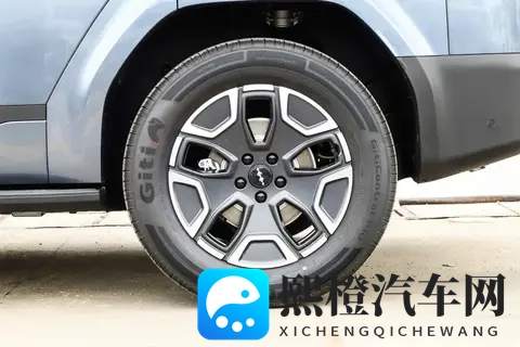 方程豹钛7：“钛7买得钛对了”、“钛7科技大空间SUV”，值得一看-2
