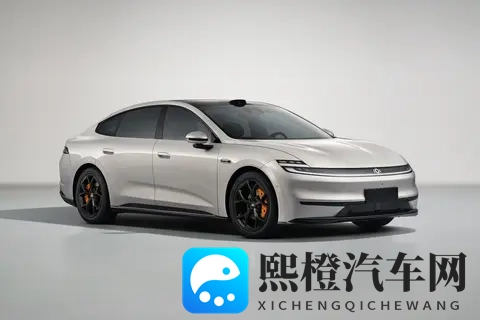 中大型新能源轿车市场卷翻天！长安启源A06起售价1099万元-1