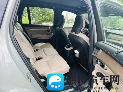 50万级豪华SUV对决 途锐与XC90怎么选?-2