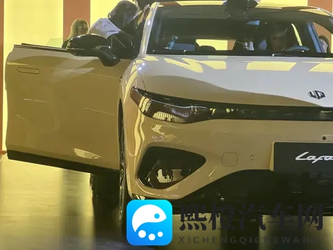 “国民法拉利”——Lafa5上市了~-1