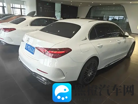 七夕物语-李蓉蓉完整版在线观看:浪漫新车上市,科技与情感交织,揭秘七夕营销新玩法-2