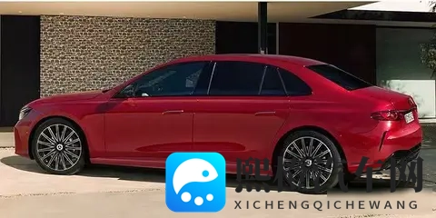 奔驰E级变了，燃油车要让位，电动化成新招牌-1