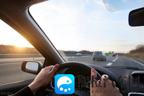 911黑料网:揭秘传奇保时捷911:从诞生到演变,背后的故事太精彩-2