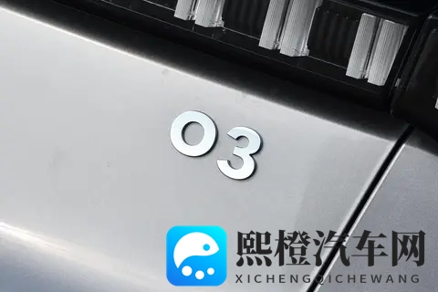 体验第三代领克03！15万级家轿它凭啥成为大伙儿心头好？-1