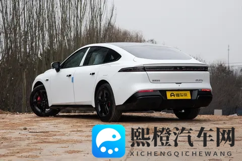 限时1399万起 东风奕派eπ007+上市 标配激光雷达和8295P芯片-1