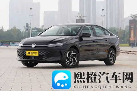 双前脸可选 上汽大众朗逸Pro实车亮相 配15T动力-2