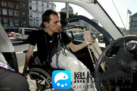 8 8 海外华人永久免费：海外华人购车福利大放送，国内汽车市场等你来享-2