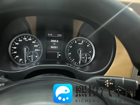 18万多拿下奔驰威霆,宜商宜家的MPV之选?-1