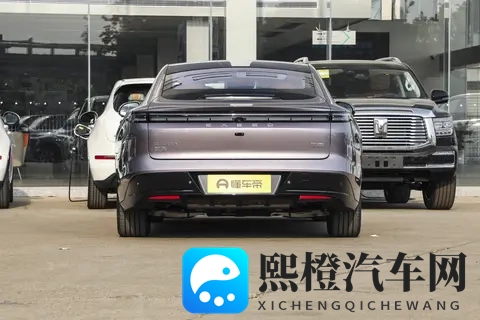 11月买轿车又有好选择!轴距3米,续航超770km,价格很香!-1