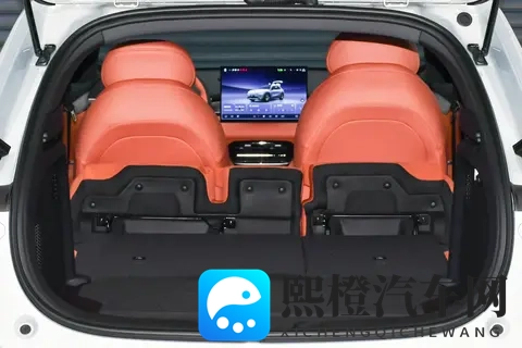 副驾零重力座椅！深蓝 S05 长途坐 3 小时会累吗？-3