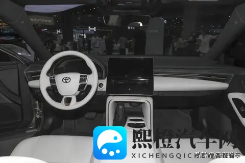 雷克萨斯ES“换标车”拿出诚意，降至1077万，月销10031台，真香-2