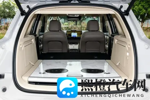 蓝电E5 PLUS:12万级插混SUV的新选择-2