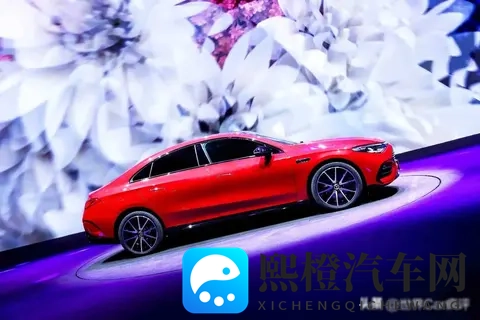 奔驰全新纯电车来袭,259万起,纯电能跑866km,豪华舒适,很香-1