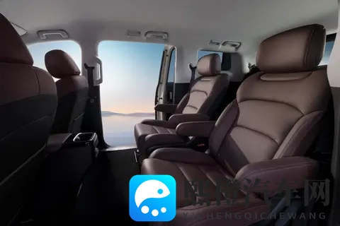 五菱星光730 PHEV：8万级7座家用车的务实之选-2