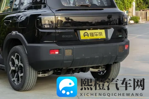 三电机四驱加持!捷途山海 T1 城市通勤 + 轻越野驾驶感拉满-2