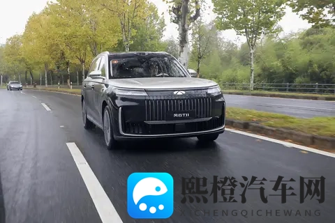 冰箱彩电全配齐 奇瑞风云T11是全家出行的答案吗-2