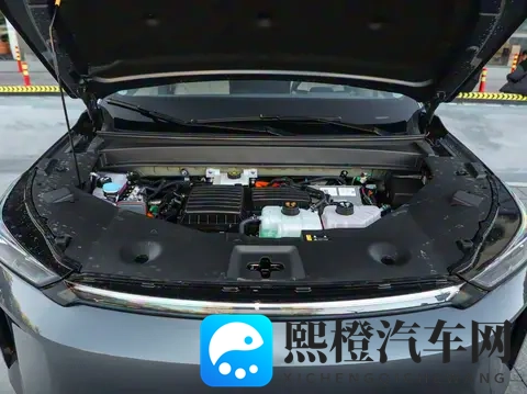 埃安AION i60预售1198万起 前排可放平+车外投影仪 续航210km-1