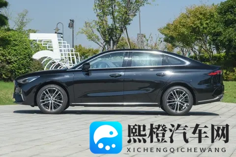 779万元起,全新吉利帝豪正式预售,产品力如何?-3