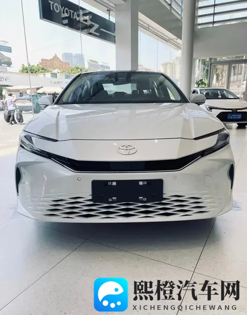 二十年前,凯美瑞等于一套房?如今国产车让它坐不住了-1