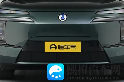腾势N8L:大六座安全豪华SUV,是家庭出行的理想选择!-1