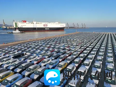 “混动”破局：中国车企以灵活打法驶入全球市场新赛道-1