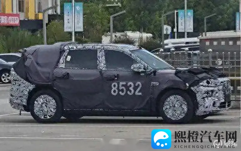 老太婆脱了裤子让我玩：老妇脱衣意图引诱我逗乐-1