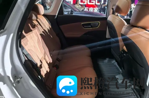 奇瑞第五代瑞虎8限时929万起-2