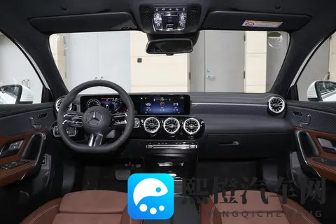 2025 款奔驰 A 级选购指南：25 万级豪华入门，A 180 L 与 A 200 L 怎么选？-1