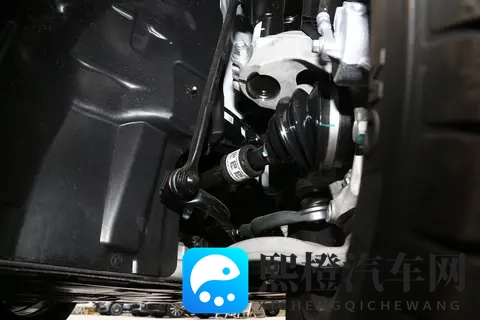 动力 + 氛围灯 + 座椅？奔驰 A 级要动力还是要舒适？-1