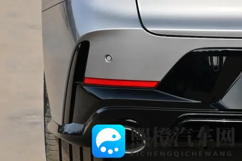 新能源浪潮下，第三代领克03如何“卷”出新高度？-3