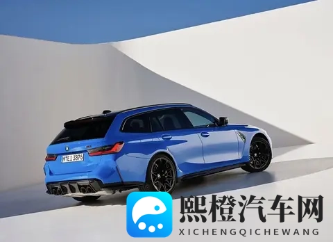 宝马M3旅行版来了,性能怪兽装下全家行李,燃油车最后的倔强-1