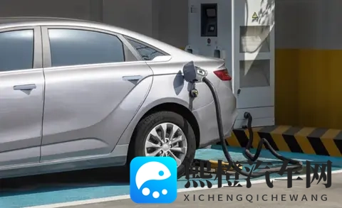 10月新能源汽车销量首超燃油车！这些变化你一定要知道-2