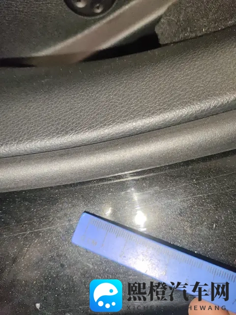 起售价或45万 岚图泰山目标问界M9-1