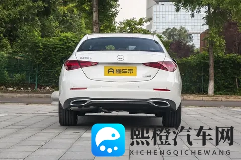 班长让我把手伸到她的:汽车智能升级,手势操控引领未来驾驶新体验-3