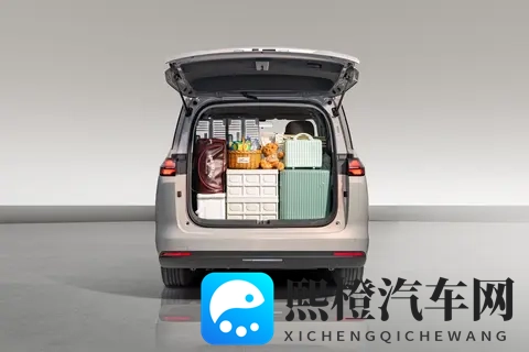 全家都满意的家用 MPV,五菱星光 730 三动力 + 大空间实测-1